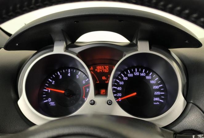 Nissan Juke I с пробегом 2012 года, цена 891 000 рублей, 186570 км, внедорожник, Автокод Объявления