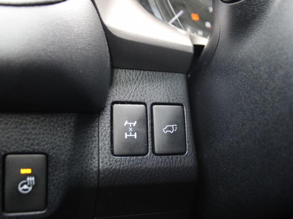 Toyota RAV4 IV (XA40) Рестайлинг с пробегом 2015 года, цена 2 099 000 рублей, 160495 км, внедорожник, Автокод Объявления