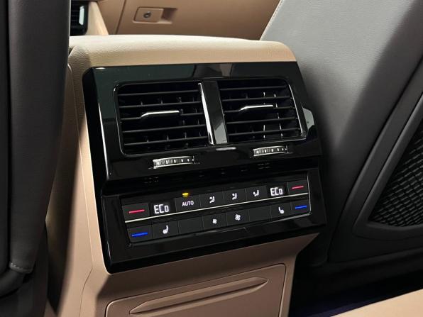 Volkswagen Touareg III с пробегом 2020 года, цена 5 199 000 рублей, 128256 км, внедорожник, Автокод Объявления
