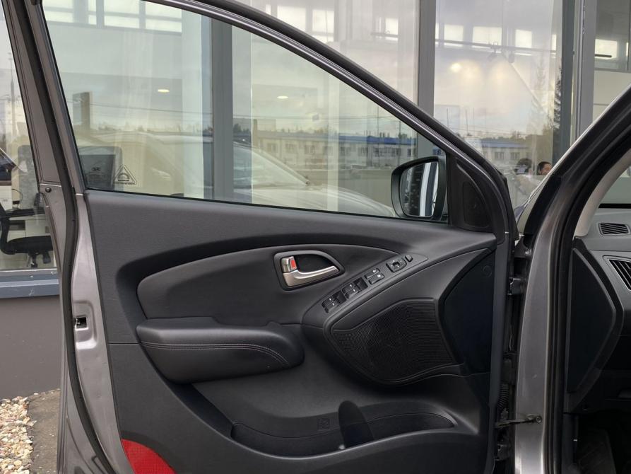 Hyundai ix35 I Москва  - изображение 17