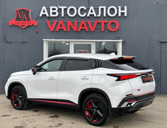Omoda C5 I с пробегом 2023 года, цена 2 130 000 рублей, 10716 км, внедорожник, Автокод Объявления