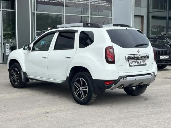 Renault Duster I Рестайлинг с пробегом 2015 года, цена 1 100 000 рублей, 94113 км, внедорожник, Автокод Объявления