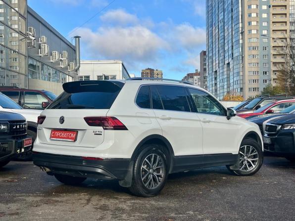 Volkswagen Tiguan II с пробегом 2017 года, цена 2 499 000 рублей, 102600 км, внедорожник, Автокод Объявления