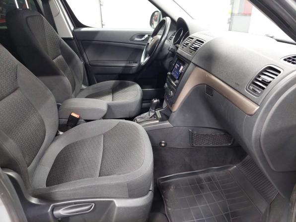 Skoda Yeti I Рестайлинг с пробегом 2015 года, цена 1 330 000 рублей, 196000 км, внедорожник, Автокод Объявления