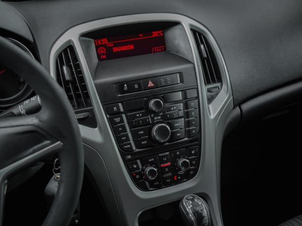 Opel Astra J с пробегом 2011 года, цена 656 000 рублей, 250000 км, универсал, Автокод Объявления