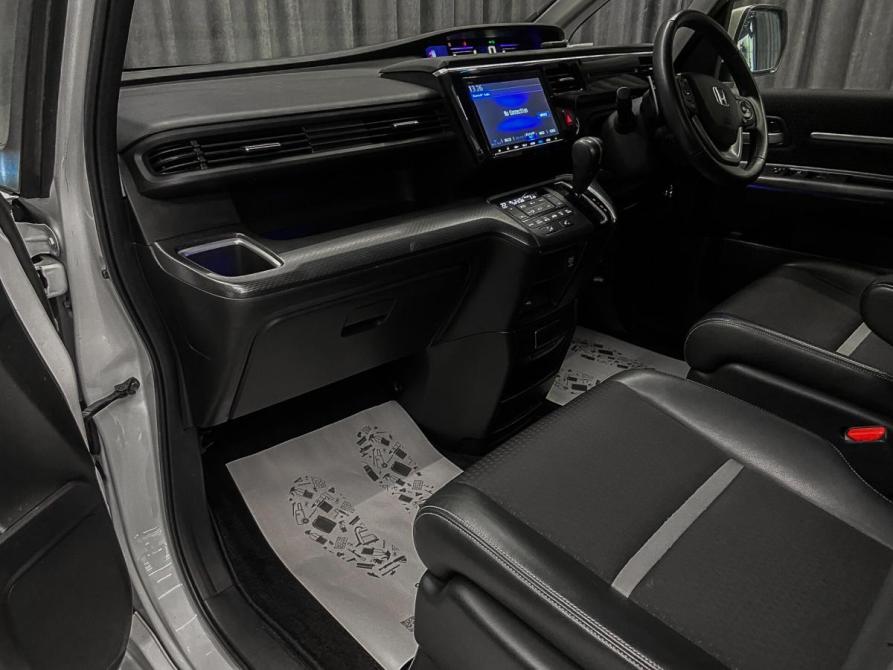 Honda Stepwgn V Рестайлинг Красноярск  - изображение 11