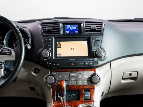 Toyota Highlander II (XU40) Рестайлинг с пробегом 2011 года, цена 2 300 000 рублей, 182650 км, внедорожник, Автокод Объявления
