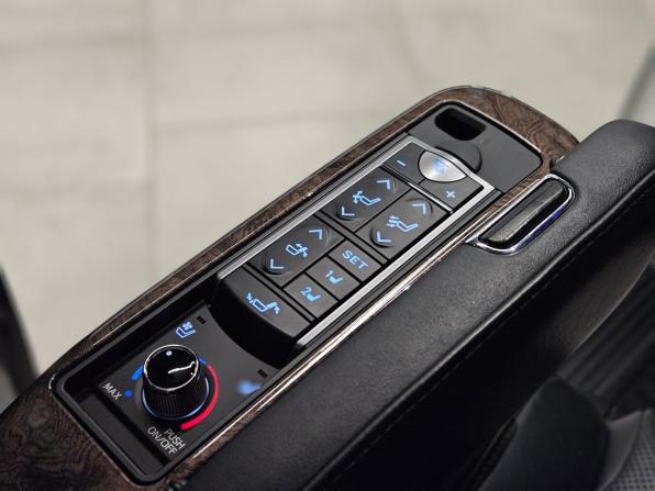 Toyota Alphard III Рестайлинг с пробегом 2018 года, цена 5 050 000 рублей, 128574 км, минивэн, Автокод Объявления