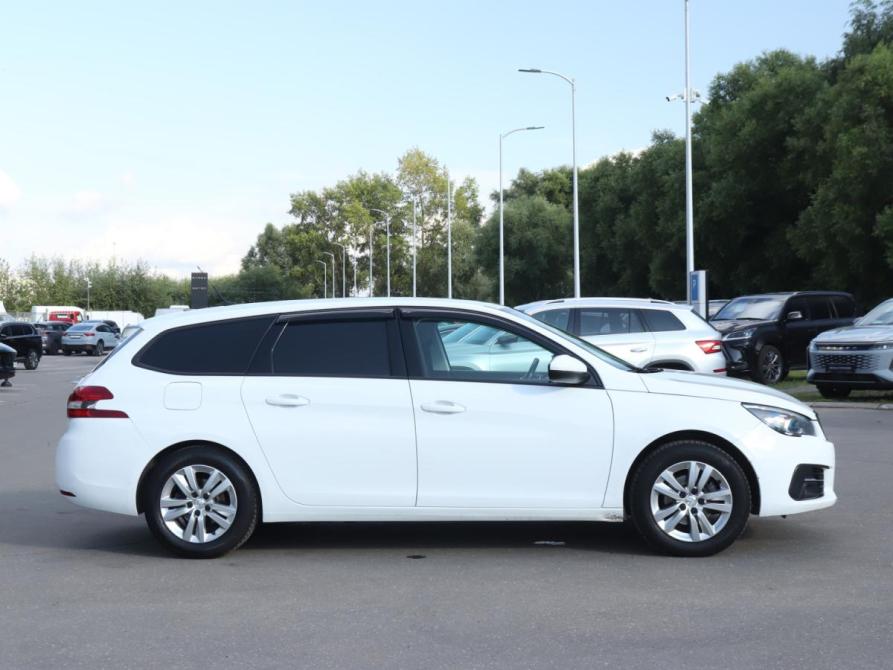 Peugeot 308 II Рестайлинг Москва  - изображение 4
