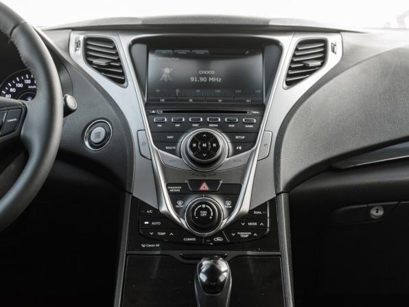 Hyundai Grandeur V с пробегом 2012 года, цена 1 315 000 рублей, 176948 км, седан, Автокод Объявления