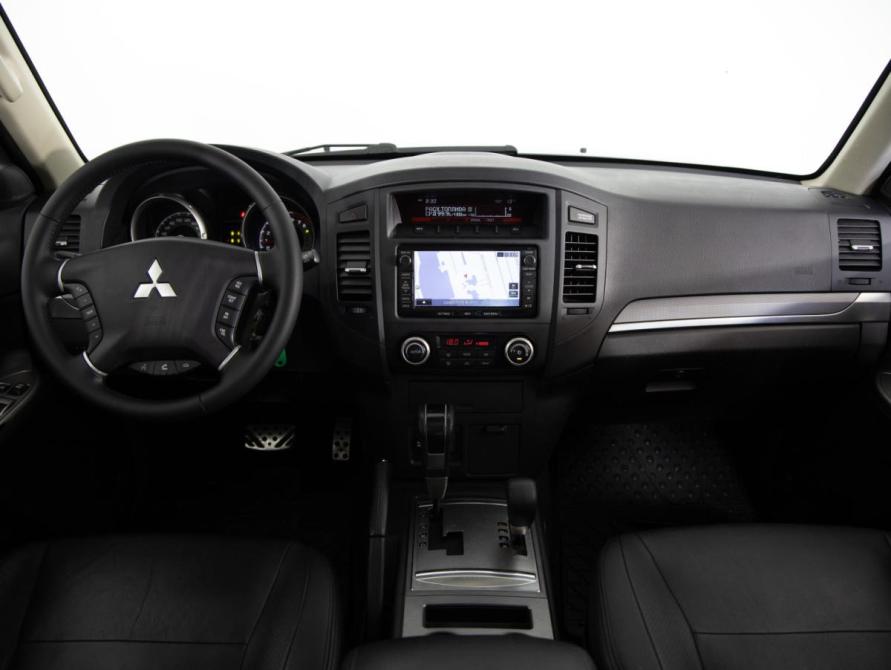 Mitsubishi Pajero IV Рестайлинг 1 Санкт-Петербург  - изображение 10