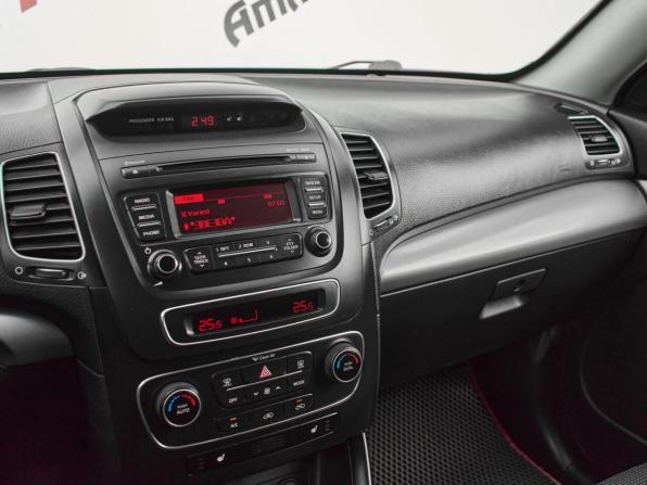 Kia Sorento II Рестайлинг с пробегом 2012 года, цена 1 550 000 рублей, 183369 км, внедорожник, Автокод Объявления