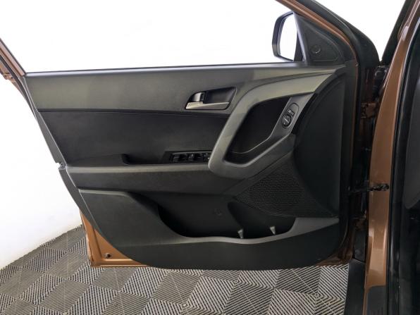 Hyundai Creta I с пробегом 2018 года, цена 1 975 000 рублей, 87101 км, внедорожник, Автокод Объявления