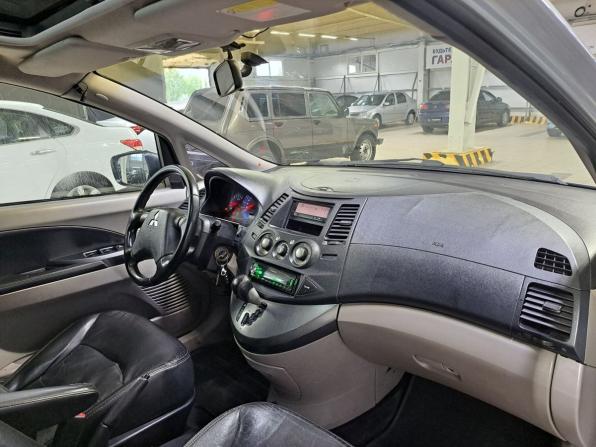 Mitsubishi Grandis I с пробегом 2005 года, цена 679 000 рублей, 298000 км, минивэн, Автокод Объявления