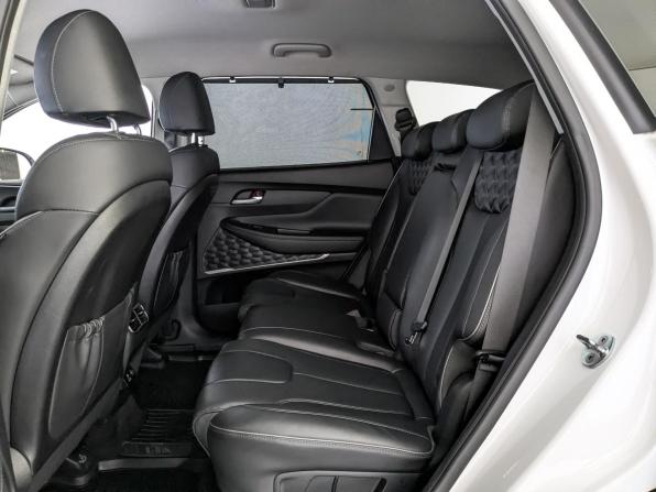 Hyundai Santa Fe IV Рестайлинг с пробегом 2021 года, цена 4 400 000 рублей, 46642 км, внедорожник, Автокод Объявления