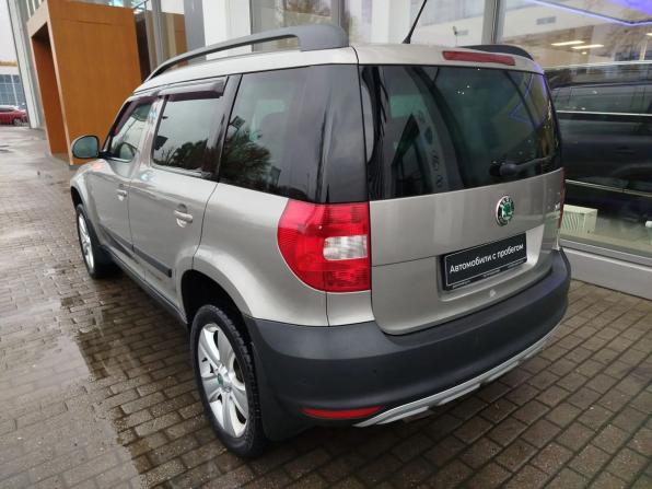 Skoda Yeti I с пробегом 2012 года, цена 798 000 рублей, 121520 км, внедорожник, Автокод Объявления
