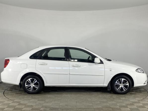 Daewoo Gentra II с пробегом 2015 года, цена 600 000 рублей, 142351 км, седан, Автокод Объявления