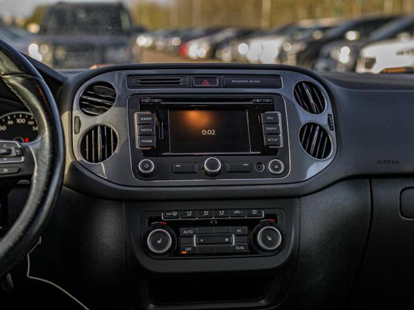 Volkswagen Tiguan I Рестайлинг с пробегом 2011 года, цена 1 030 000 рублей, 279931 км, внедорожник, Автокод Объявления