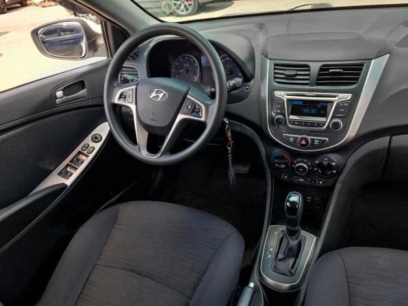 Hyundai Solaris I Рестайлинг с пробегом 2015 года, цена 1 068 000 рублей, 123079 км, седан, Автокод Объявления