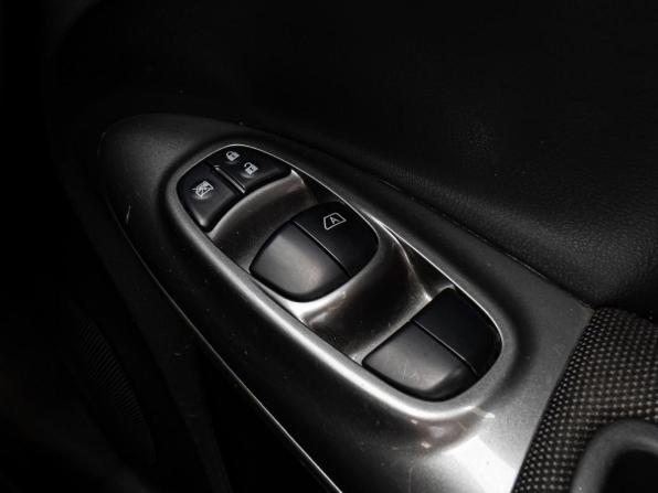 Nissan Juke I Рестайлинг с пробегом 2018 года, цена 1 490 000 рублей, 35663 км, внедорожник, Автокод Объявления