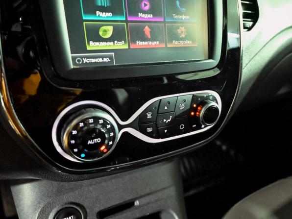 Renault Kaptur I с пробегом 2017 года, цена 1 470 000 рублей, 190709 км, внедорожник, Автокод Объявления