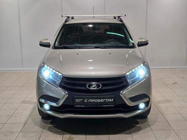 Lada (ВАЗ) XRAY I с пробегом 2019 года, цена 785 000 рублей, 122300 км, хэтчбек, Автокод Объявления