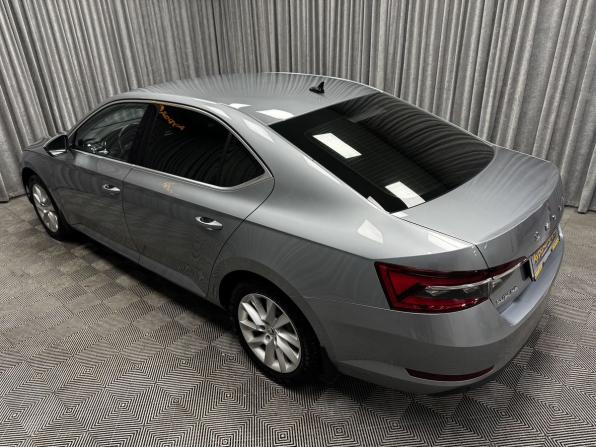 Skoda Superb III Рестайлинг с пробегом 2019 года, цена 2 700 000 рублей, 108063 км, лифтбек, Автокод Объявления