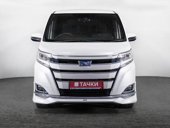 Toyota Noah III (R80) Рестайлинг с пробегом 2018 года, цена 2 500 000 рублей, 130300 км, минивэн, Автокод Объявления