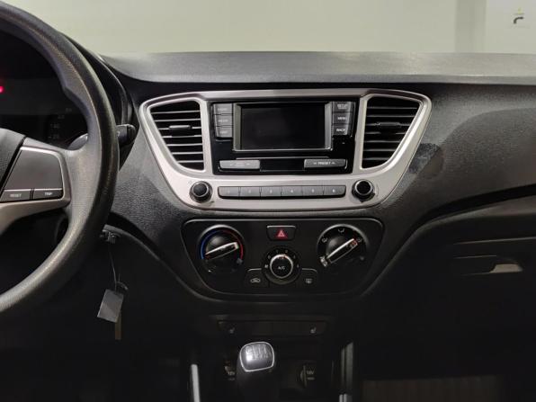 Hyundai Solaris II с пробегом 2019 года, цена 1 117 000 рублей, 125467 км, седан, Автокод Объявления