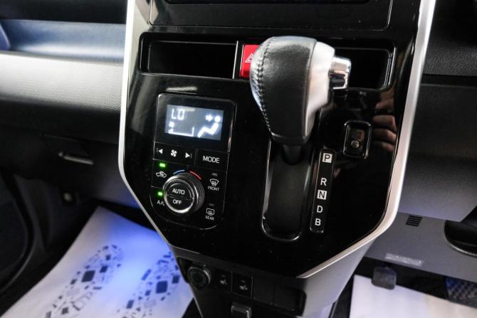 Toyota Roomy I с пробегом 2017 года, цена 1 039 000 рублей, 142000 км, микровэн, Автокод Объявления