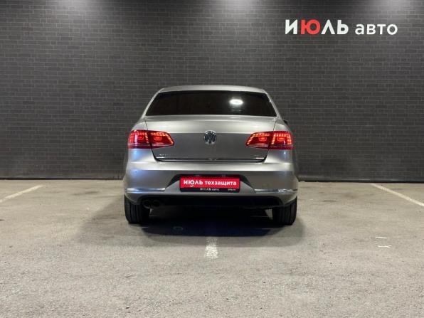 Volkswagen Passat B7 с пробегом 2013 года, цена 1 340 000 рублей, 160735 км, седан, Автокод Объявления