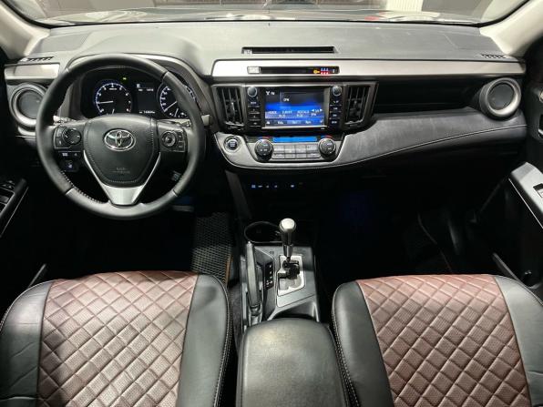 Toyota RAV4 IV (XA40) Рестайлинг с пробегом 2017 года, цена 2 374 000 рублей, 142623 км, внедорожник, Автокод Объявления
