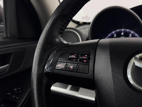 Mazda 3 II (BL) Рестайлинг с пробегом 2012 года, цена 1 175 000 рублей, 136219 км, хэтчбек, Автокод Объявления