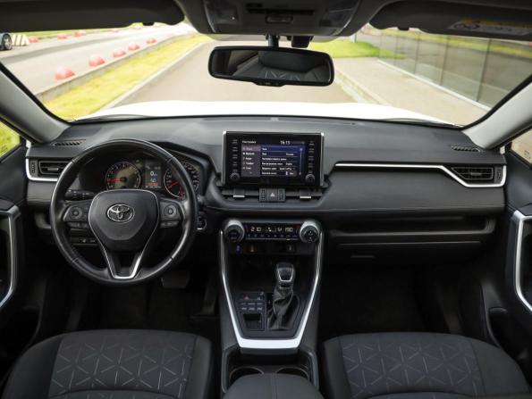 Toyota RAV4 V (XA50) с пробегом 2022 года, цена 3 299 777 рублей, 44836 км, внедорожник, Автокод Объявления