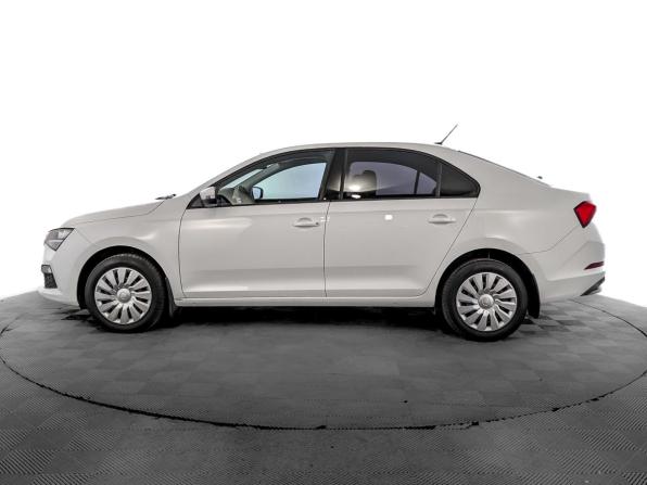 Skoda Rapid II с пробегом 2022 года, цена 1 600 000 рублей, 93487 км, лифтбек, Автокод Объявления