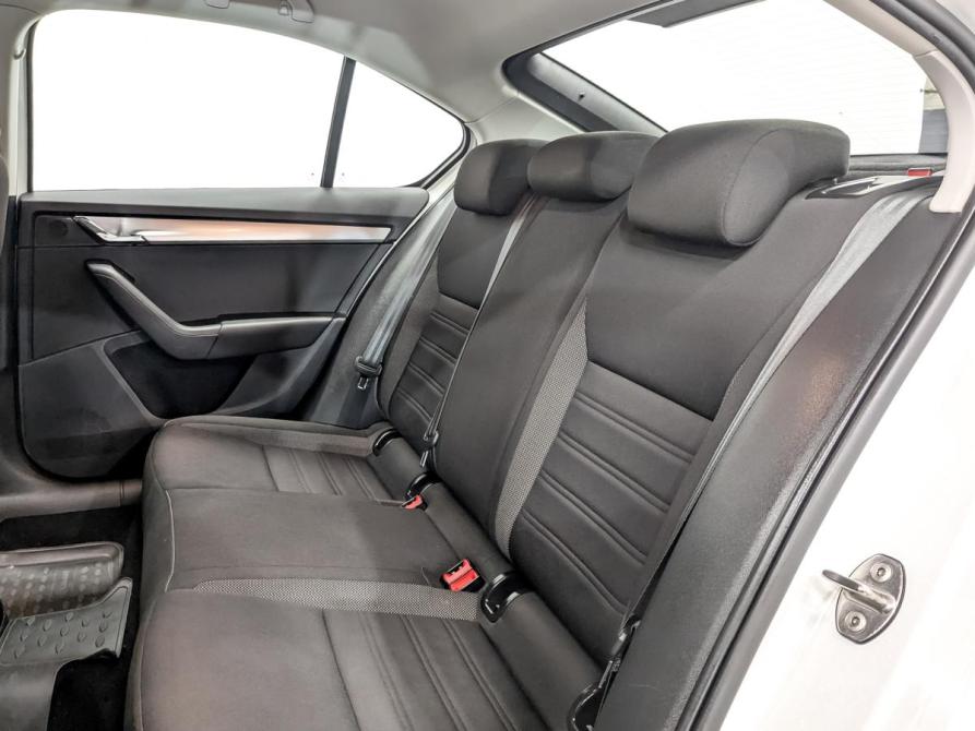 Skoda Octavia III (A7) Рестайлинг Москва  - изображение 12