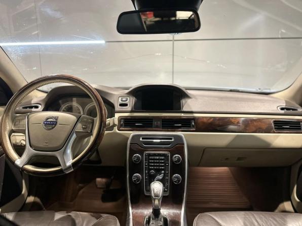 Volvo XC70 II с пробегом 2012 года, цена 1 150 000 рублей, 378000 км, универсал, Автокод Объявления