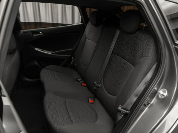 Hyundai Solaris I Рестайлинг с пробегом 2016 года, цена 980 000 рублей, 197384 км, хэтчбек, Автокод Объявления