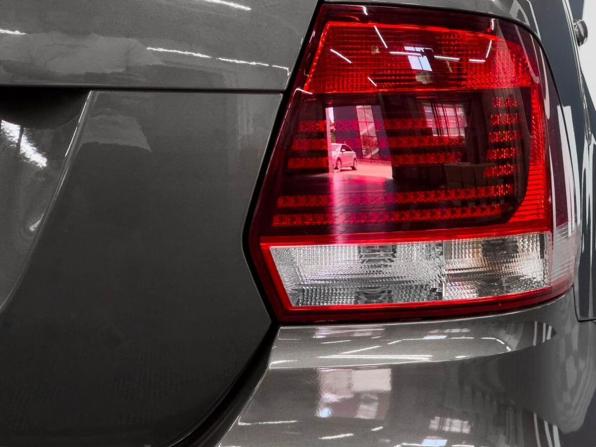 Volkswagen Polo V Рестайлинг с пробегом 2017 года, цена 1 169 900 рублей, 166000 км, седан, Автокод Объявления