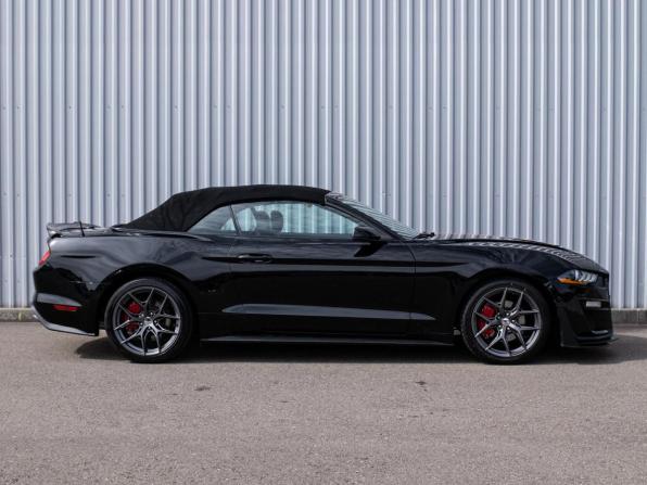 Ford Mustang VI Рестайлинг с пробегом 2019 года, цена 2 949 000 рублей, 163113 км, кабриолет, Автокод Объявления