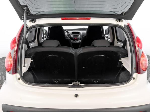 Peugeot 107 I Рестайлинг 2 с пробегом 2013 года, цена 650 000 рублей, 82869 км, хэтчбек, Автокод Объявления