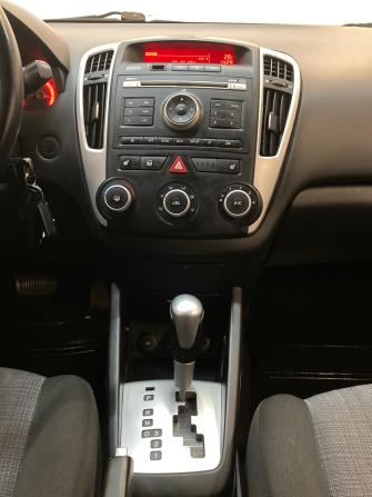 Kia Ceed I Рестайлинг с пробегом 2012 года, цена 799 000 рублей, 157674 км, хэтчбек, Автокод Объявления