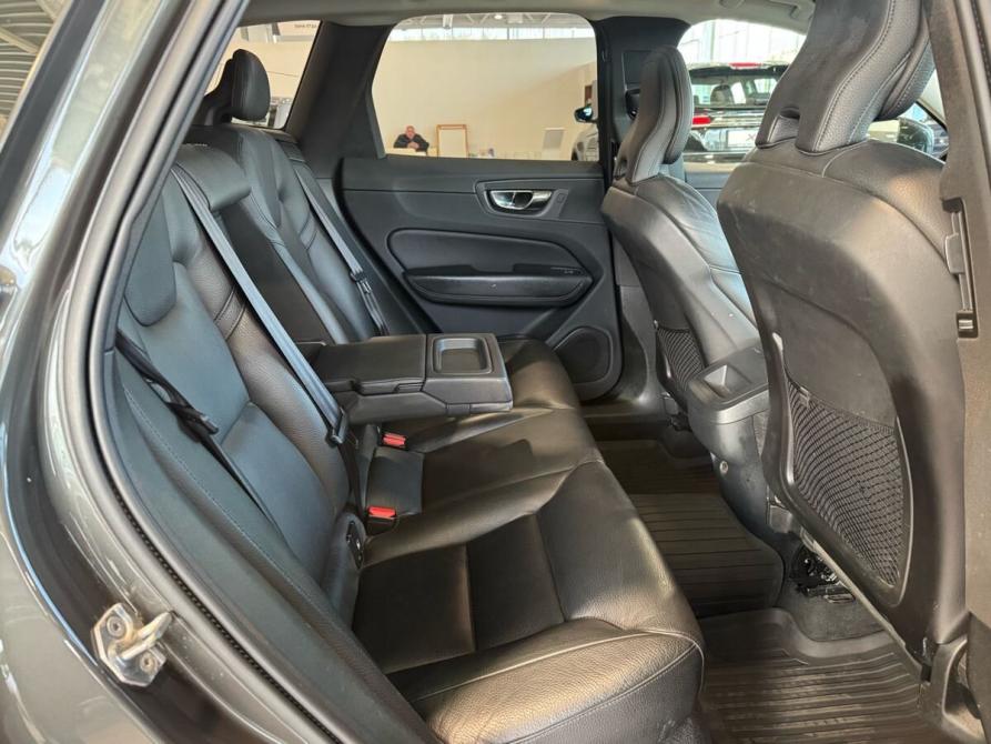 Volvo XC60 II Москва  - изображение 12