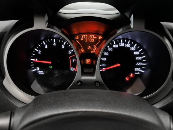 Nissan Juke I с пробегом 2014 года, цена 899 000 рублей, 177000 км, внедорожник, Автокод Объявления