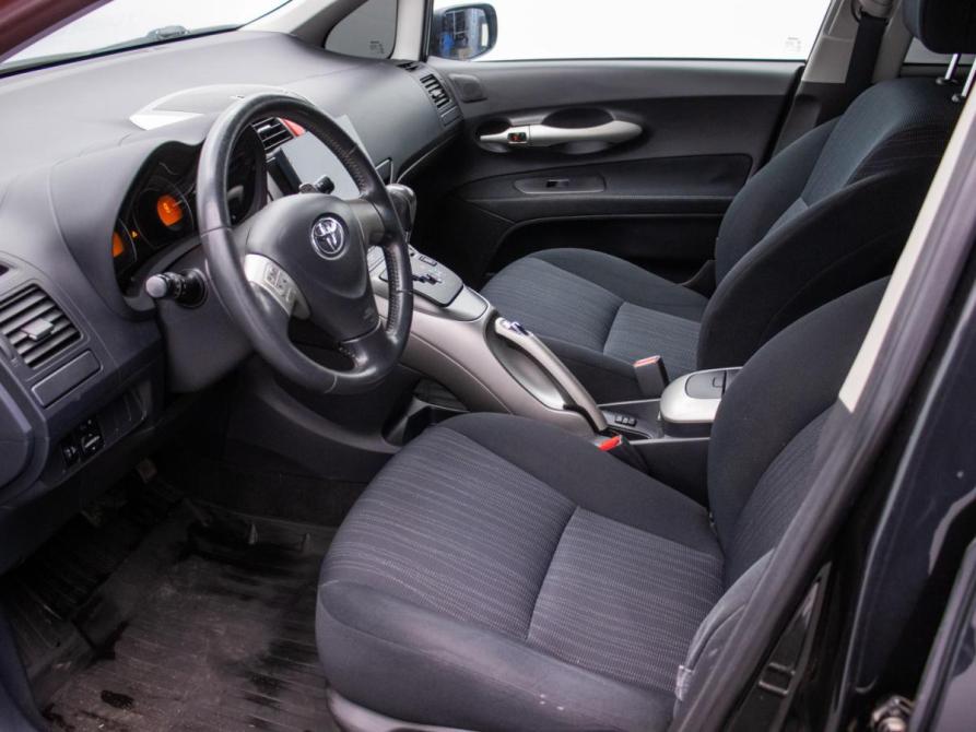 Toyota Auris I Москва  - изображение 10