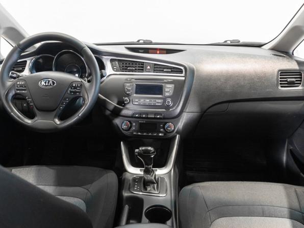 Kia Ceed II Рестайлинг с пробегом 2016 года, цена 1 179 400 рублей, 197525 км, хэтчбек, Автокод Объявления