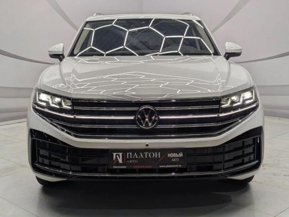 Новый Volkswagen Touareg III Рестайлинг 2024 года, цена 11 100 000 рублей, внедорожник, Автокод Объявления
