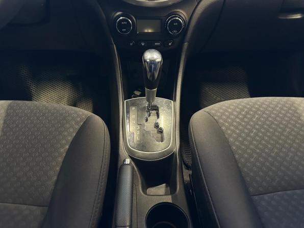 Hyundai Solaris I с пробегом 2012 года, цена 870 000 рублей, 168025 км, хэтчбек, Автокод Объявления