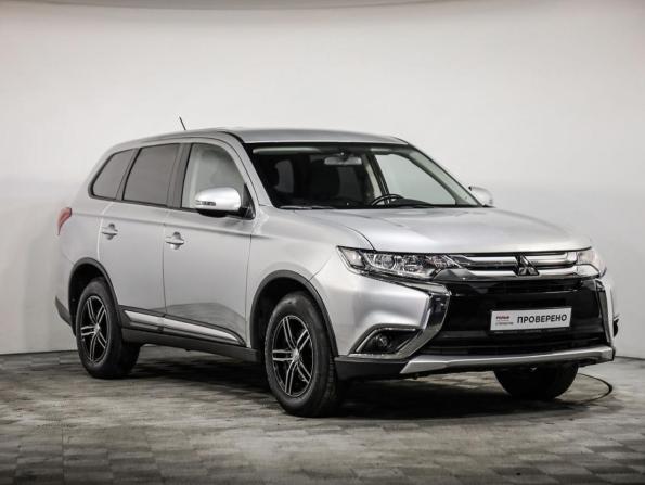 Mitsubishi Outlander III Рестайлинг 2 с пробегом 2016 года, цена 1 991 000 рублей, 38000 км, внедорожник, Автокод Объявления