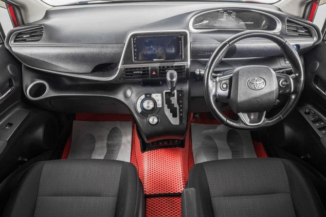Toyota Sienta II Рестайлинг с пробегом 2020 года, цена 1 299 000 рублей, 103000 км, компактвэн, Автокод Объявления